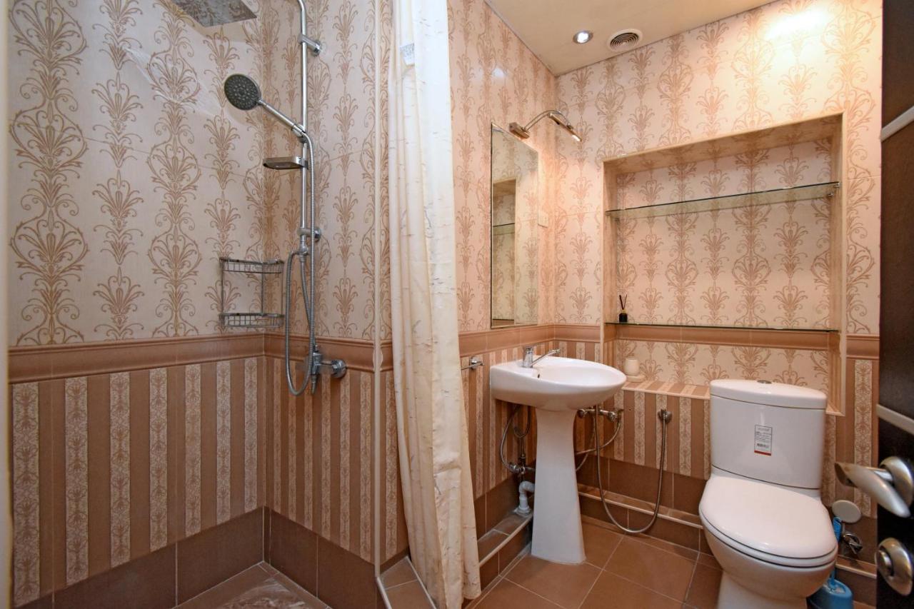 Galaxy Inn Luxury Hostel In Center Erywań Zewnętrze zdjęcie