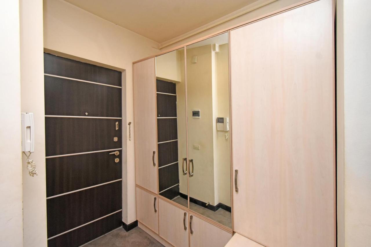 Galaxy Inn Luxury Hostel In Center Erywań Zewnętrze zdjęcie