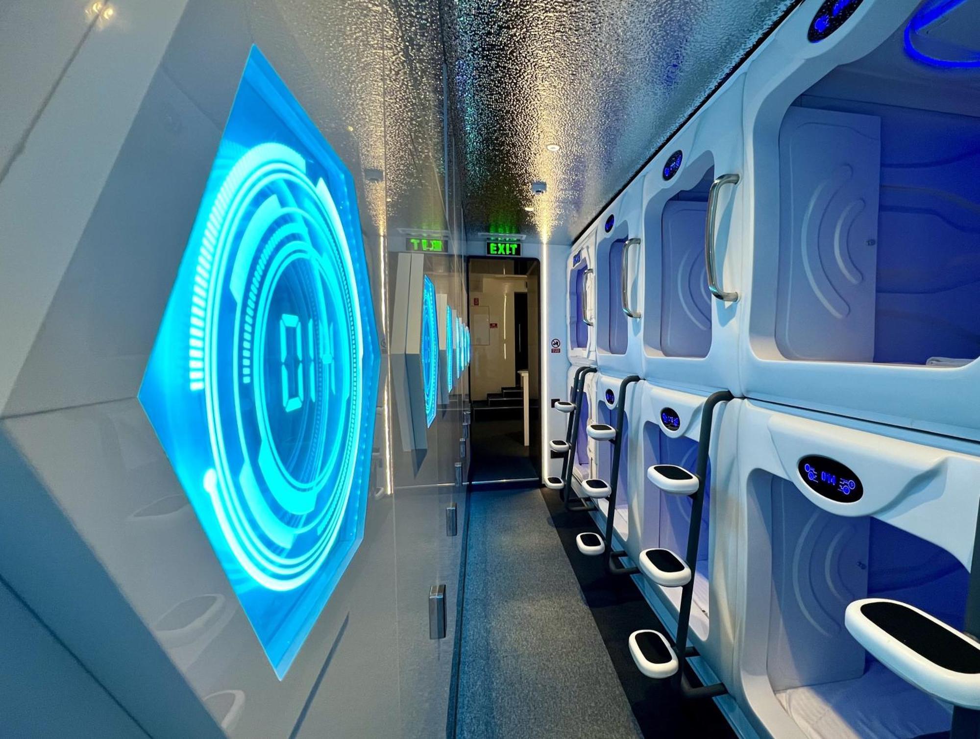 Galaxy Inn Luxury Hostel In Center Erywań Zewnętrze zdjęcie