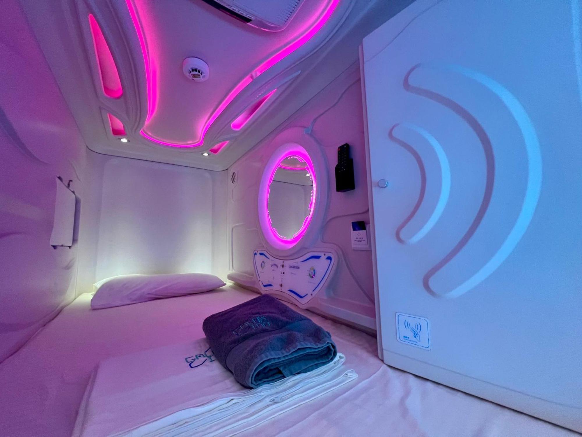 Galaxy Inn Luxury Hostel In Center Erywań Zewnętrze zdjęcie