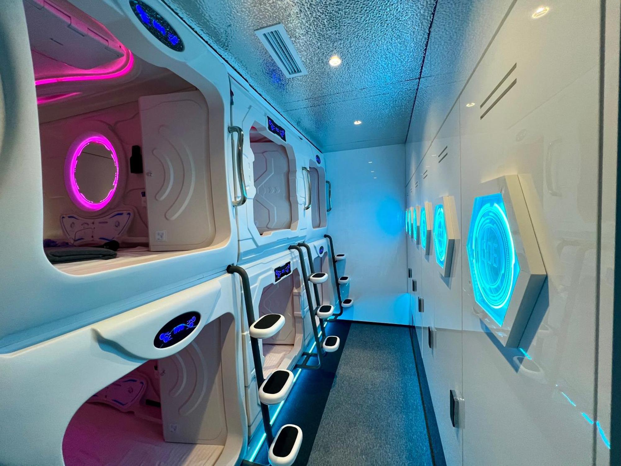 Galaxy Inn Luxury Hostel In Center Erywań Zewnętrze zdjęcie